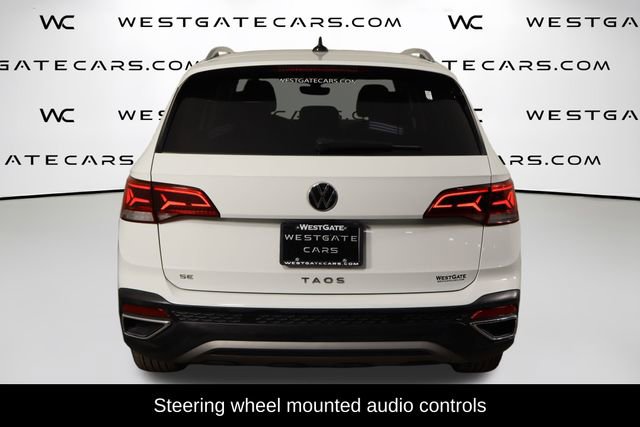 Used 2023 Volkswagen Taos SE w/ Panoramic Sunroof Package image 4