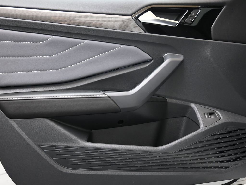 New 2026 Volkswagen Jetta SEL image 23