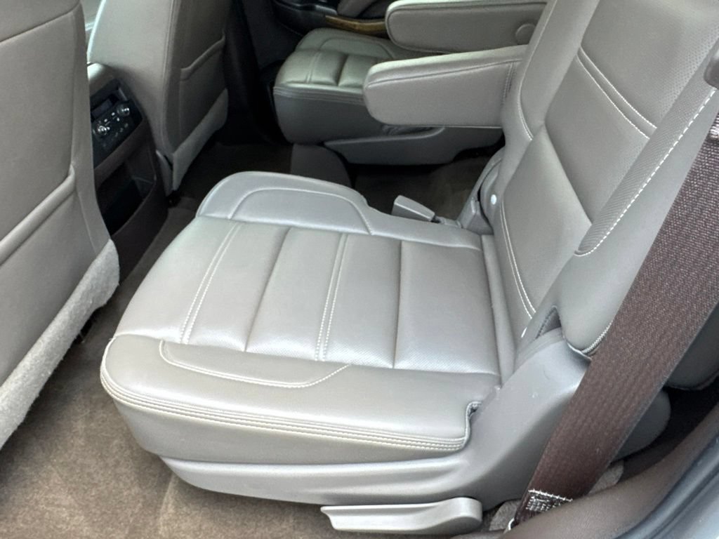 Used 2017 GMC Yukon Denali w/ Open Road Package AWD/4WD image 59