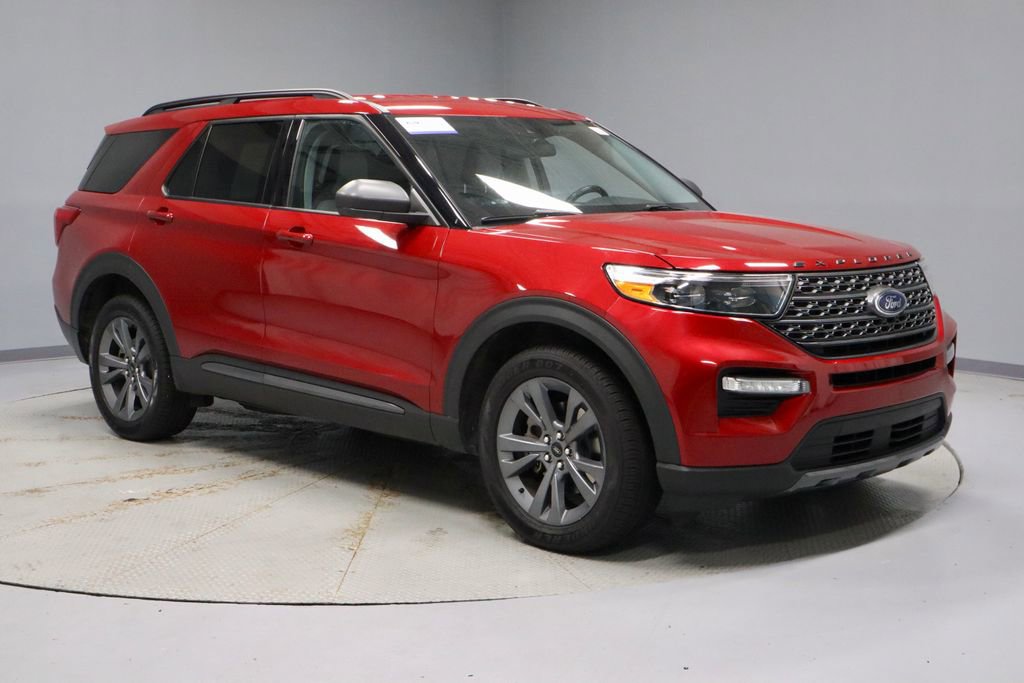 Certified 2021 Ford Explorer XLT w/ Equipment Group 202A