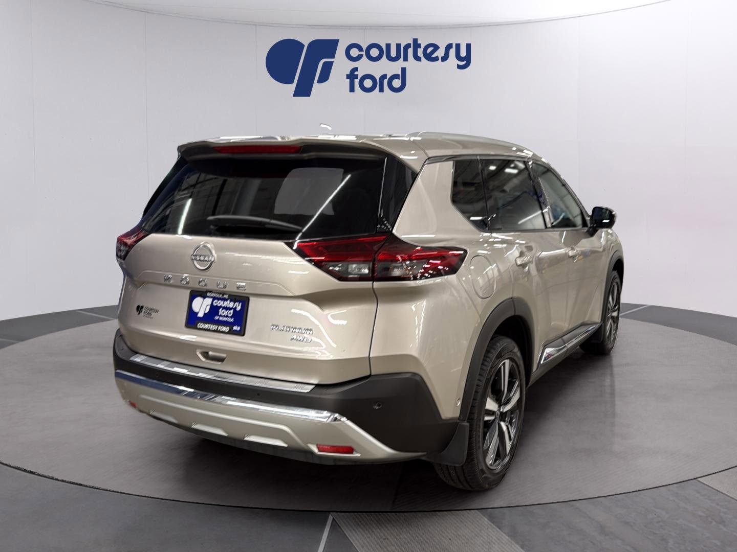 Used 2023 Nissan Rogue Platinum w/ Platinum Premium Package AWD/4WD image 6