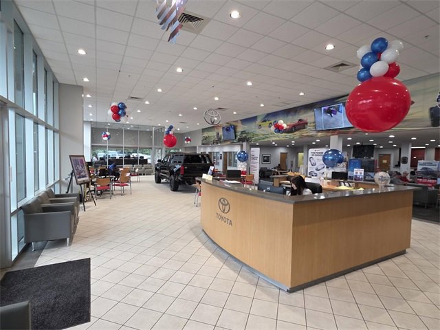 Used 2022 Toyota Tundra Limited image 6