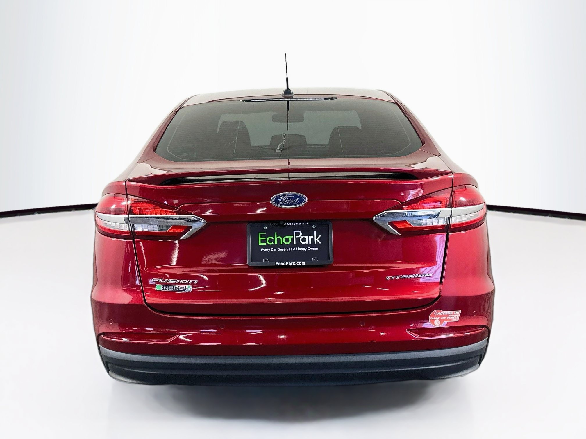 Used 2019 Ford Fusion Energi Titanium FWD image 7