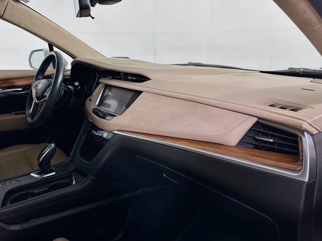 Used 2018 Cadillac XT5 Platinum w/ Driver Assist Package AWD/4WD image 37