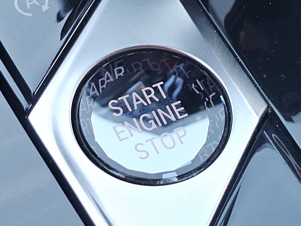 Used 2019 BMW X7 xDrive50i w/ M Sport Package image 22