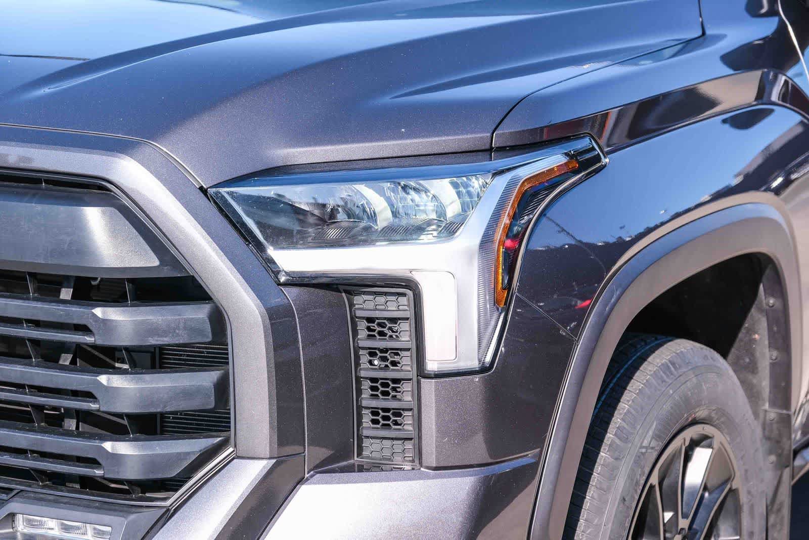 Used 2024 Toyota Tundra SR5 AWD/4WD image 12