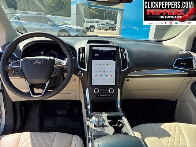 Used 2024 Ford Edge Titanium w/ Equipment Group 301A AWD/4WD image 17
