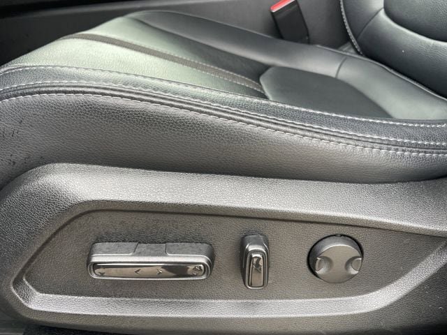 Used 2025 Honda Pilot Touring image 26