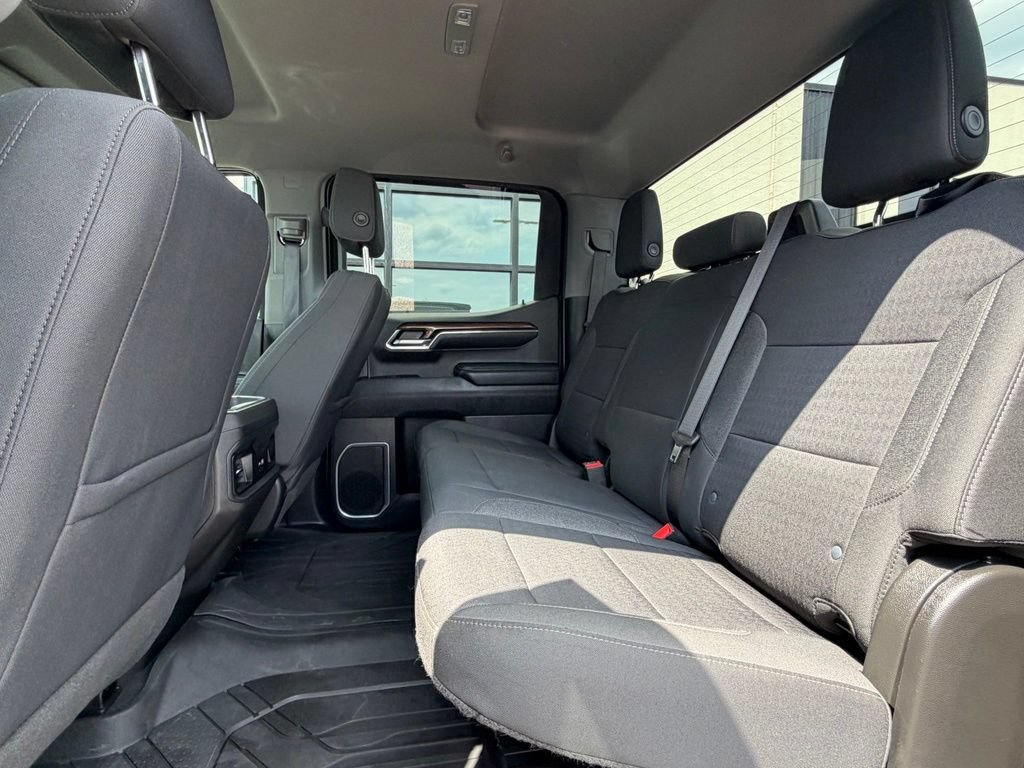 Used 2023 Chevrolet Silverado 1500 RST w/ Max Trailering Package AWD/4WD image 22