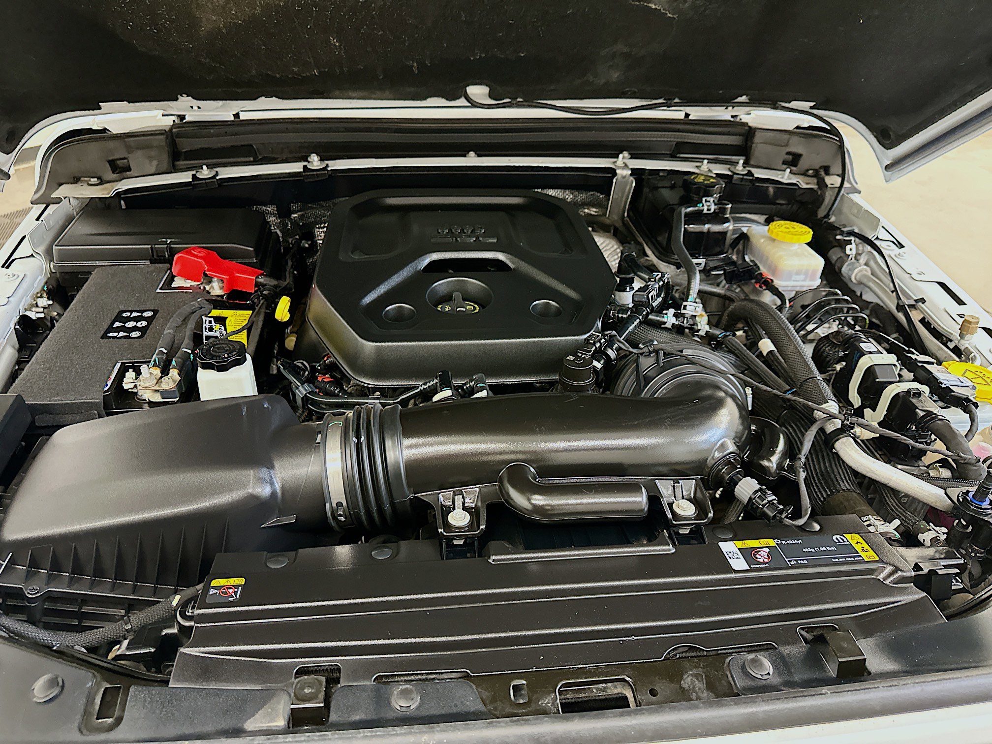 Used 2024 Jeep Wrangler Sport S image 33