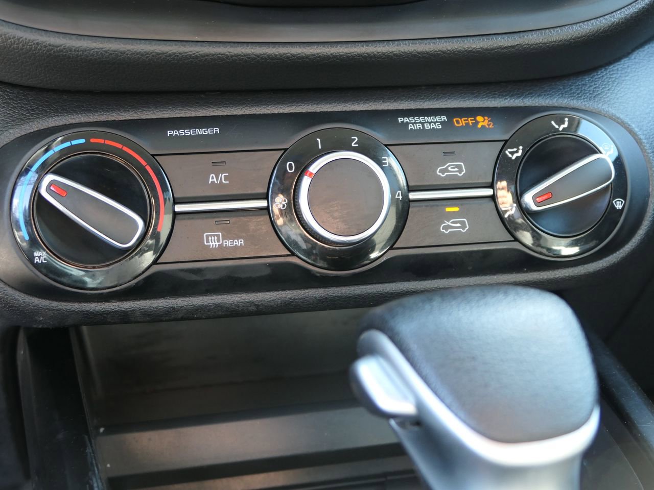 Used 2020 Kia Soul S image 26