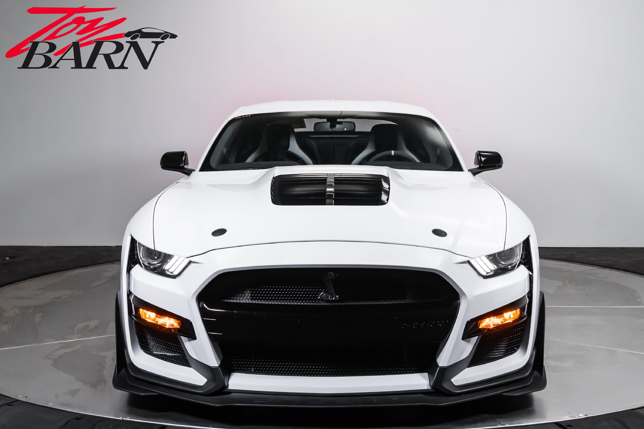Used 2020 Ford Mustang Shelby GT500 w/ Technology Package RWD image 8