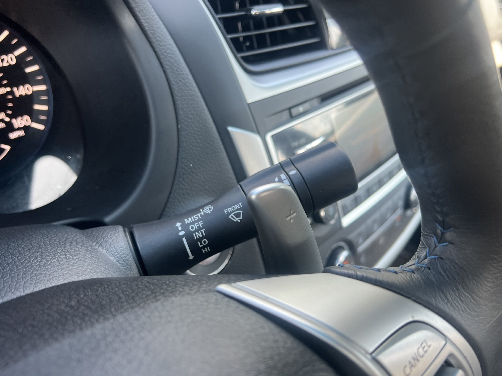 Used 2017 Nissan Altima 2.5 SR FWD image 11