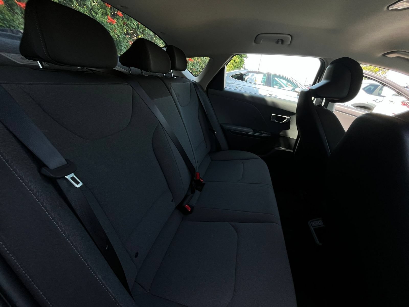 Used 2025 Kia K4 FWD image 27
