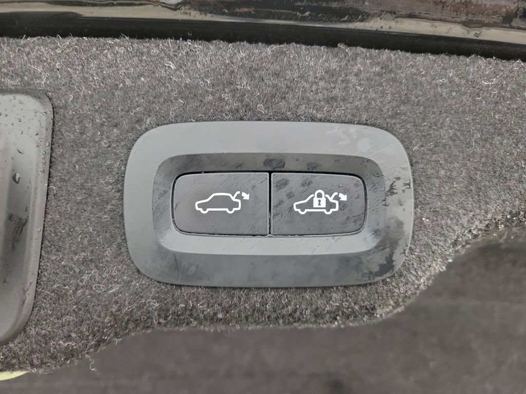 Certified 2023 Volvo S90 B6 Ultimate image 11