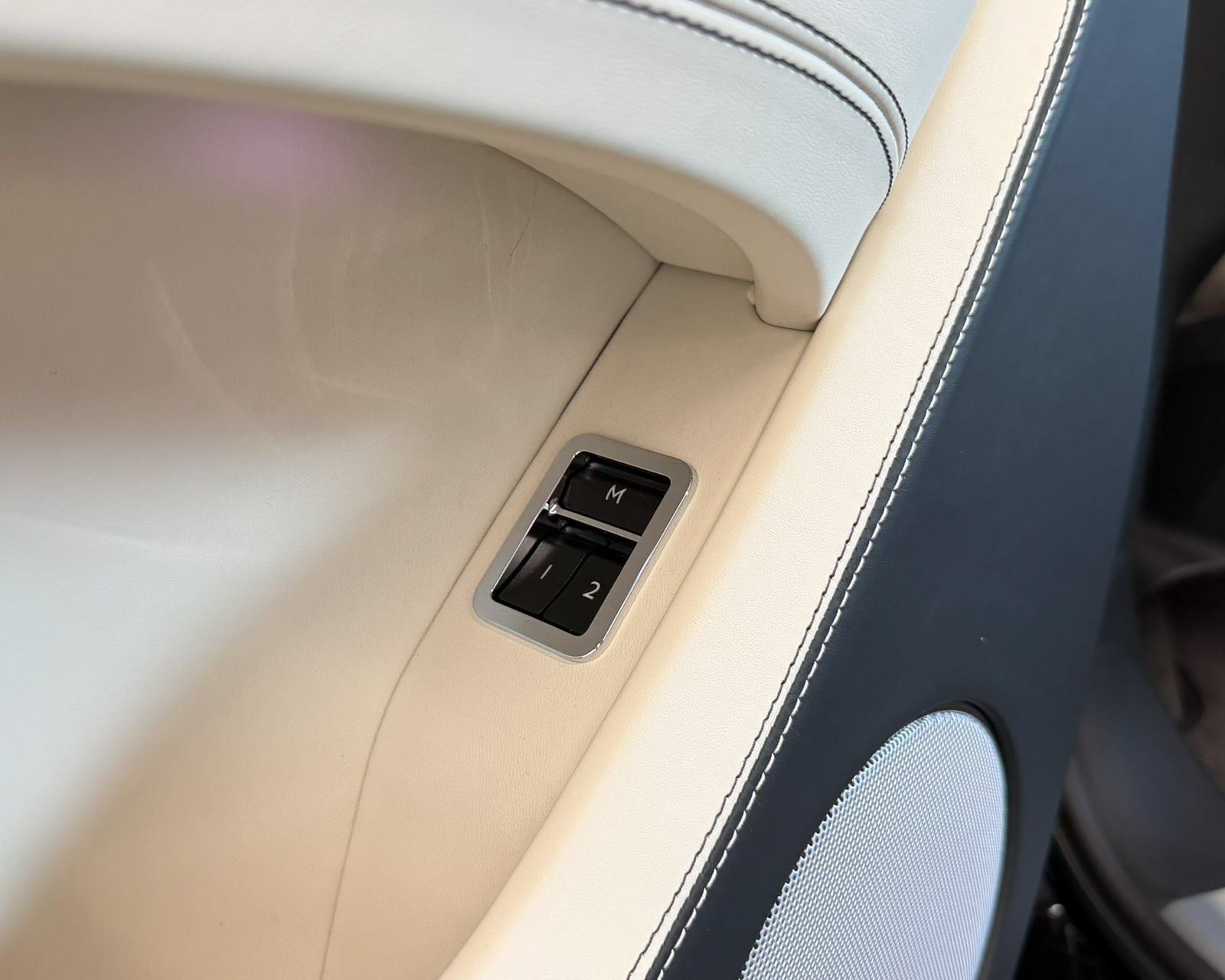 New 2026 Bentley Bentayga Extended Wheelbase AWD/4WD image 49