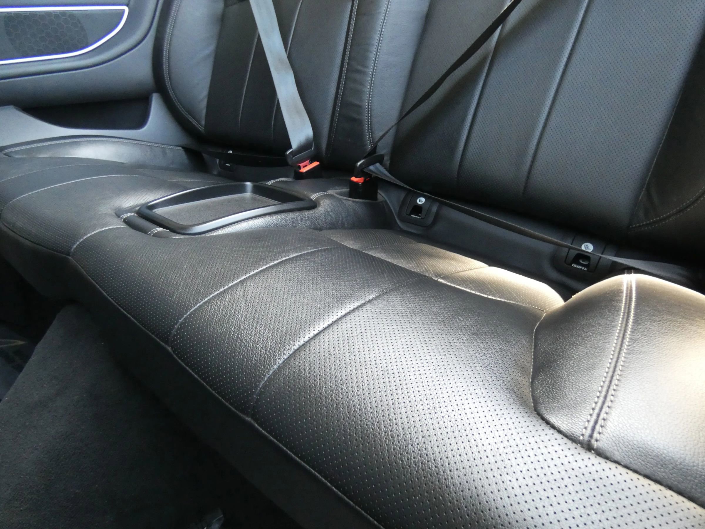 Used 2018 Land Rover Range Rover Evoque SE Dynamic image 41