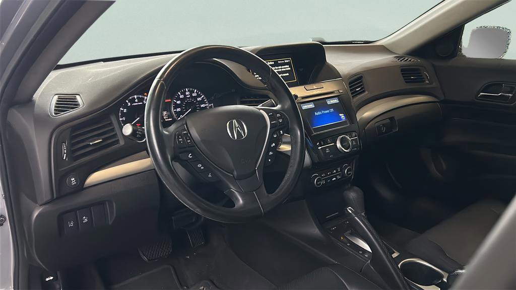 Used 2017 Acura ILX FWD image 11