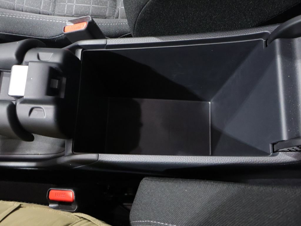 Used 2023 Honda HR-V LX image 32