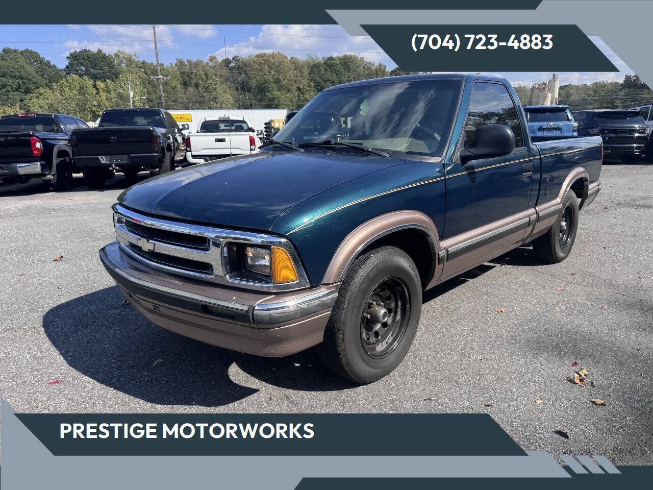 Used 1996 Chevrolet S10 Pickup LS RWD image 1