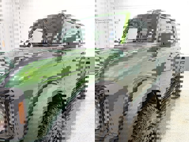 Used 2023 Ford Bronco Wildtrak image 7