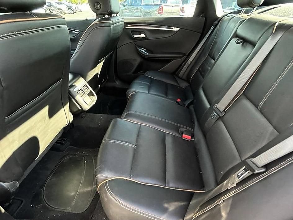 Used 2018 Chevrolet Impala Premier w/ Premier Confidence Package FWD image 15