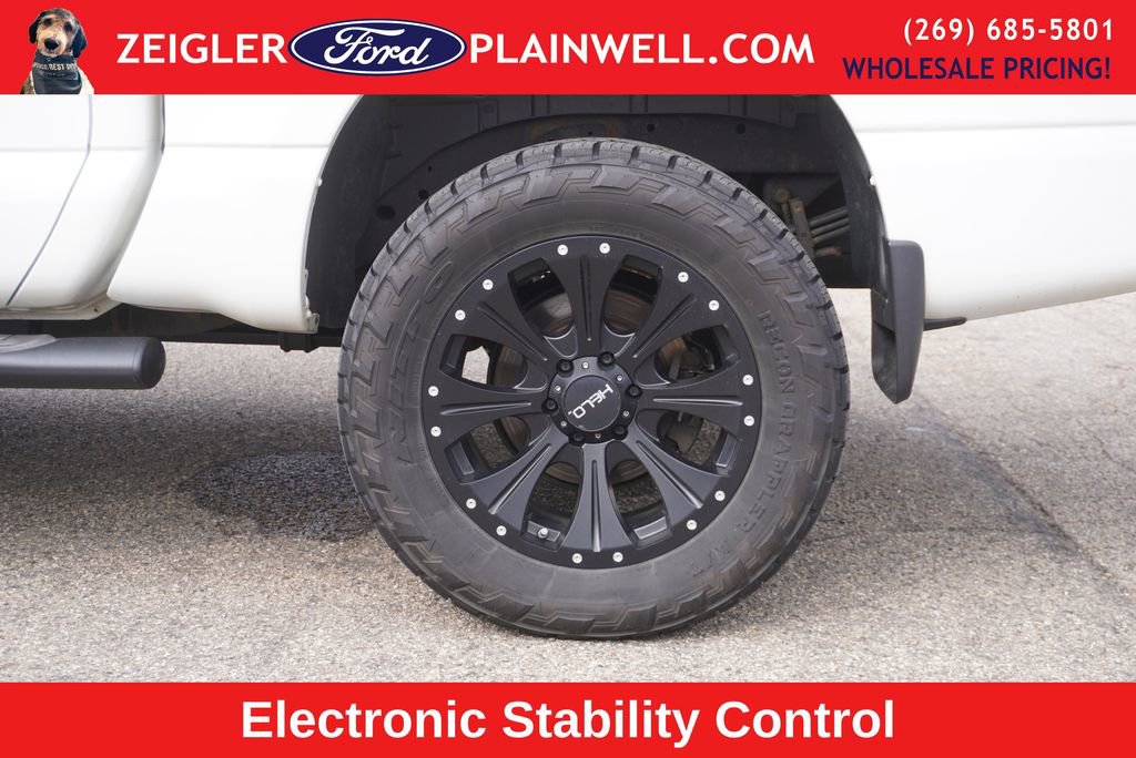 Used 2018 Nissan Titan SL w/ Midnight Edition image 9