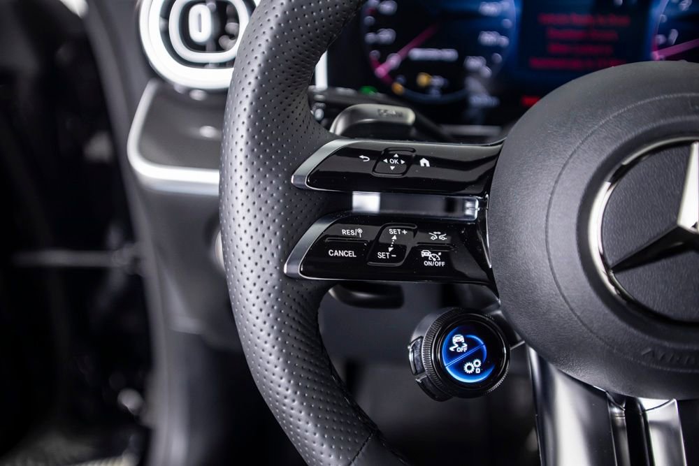 Used 2025 Mercedes-Benz CLE 53 AMG 4MATIC Coupe image 34