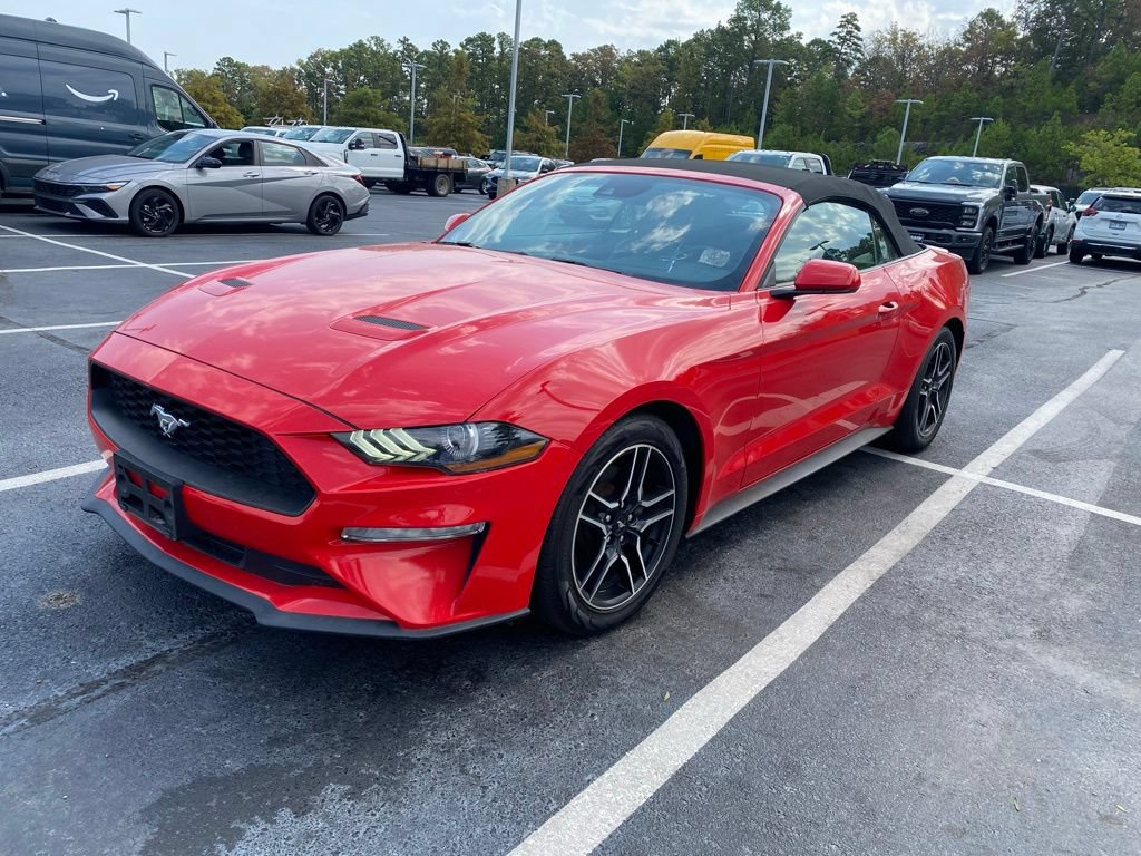 Used 2022 Ford Mustang Premium RWD image 3