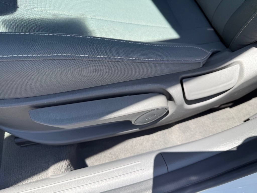 Used 2023 Hyundai Elantra SEL FWD image 23