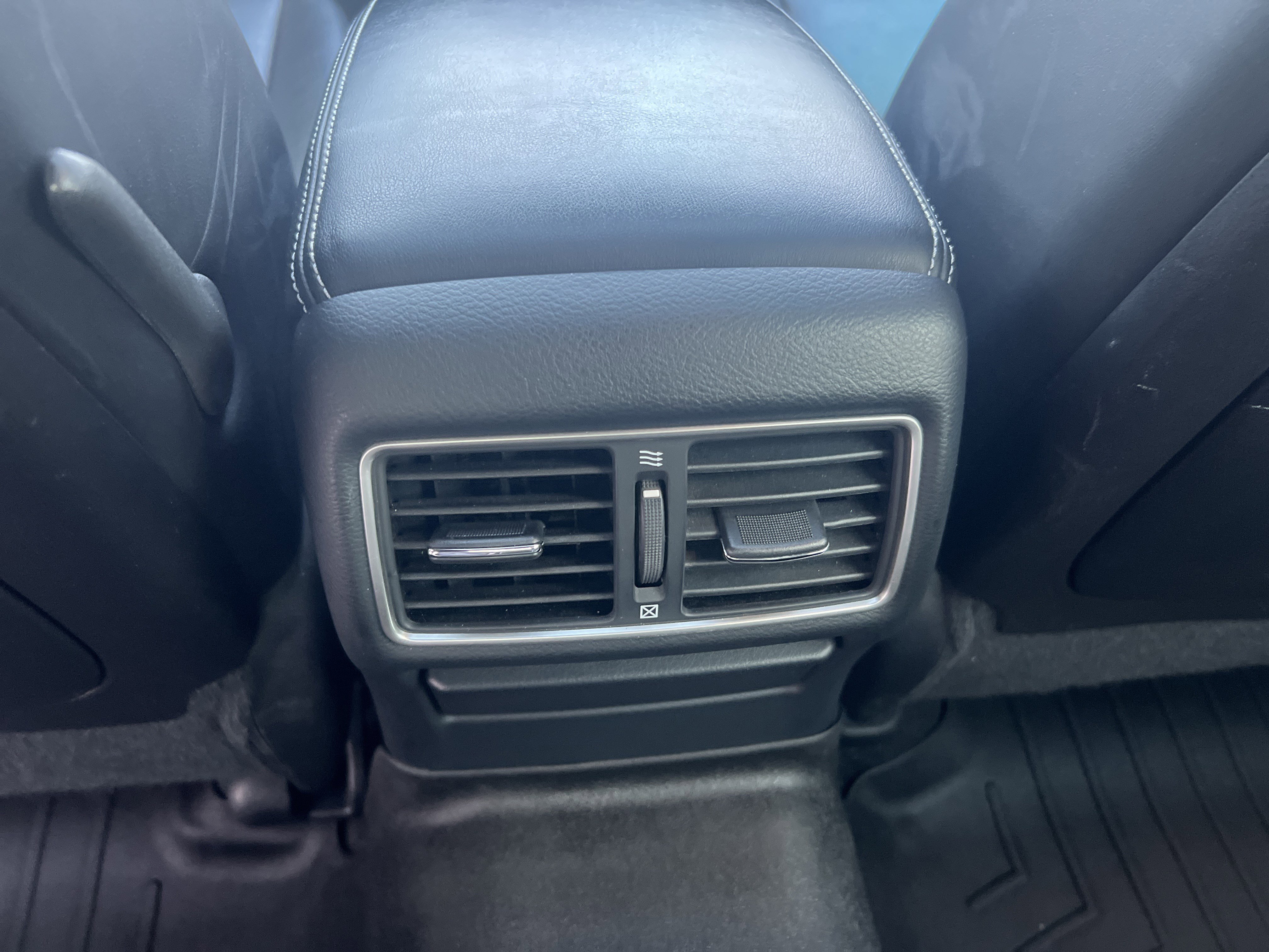 Used 2014 INFINITI Q50 Premium w/ All Weather Package image 30