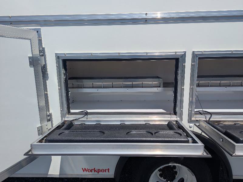 Used 2025 Ford E-450 and Econoline 450 Super Duty w/ Power Equipment Group RWD image 6