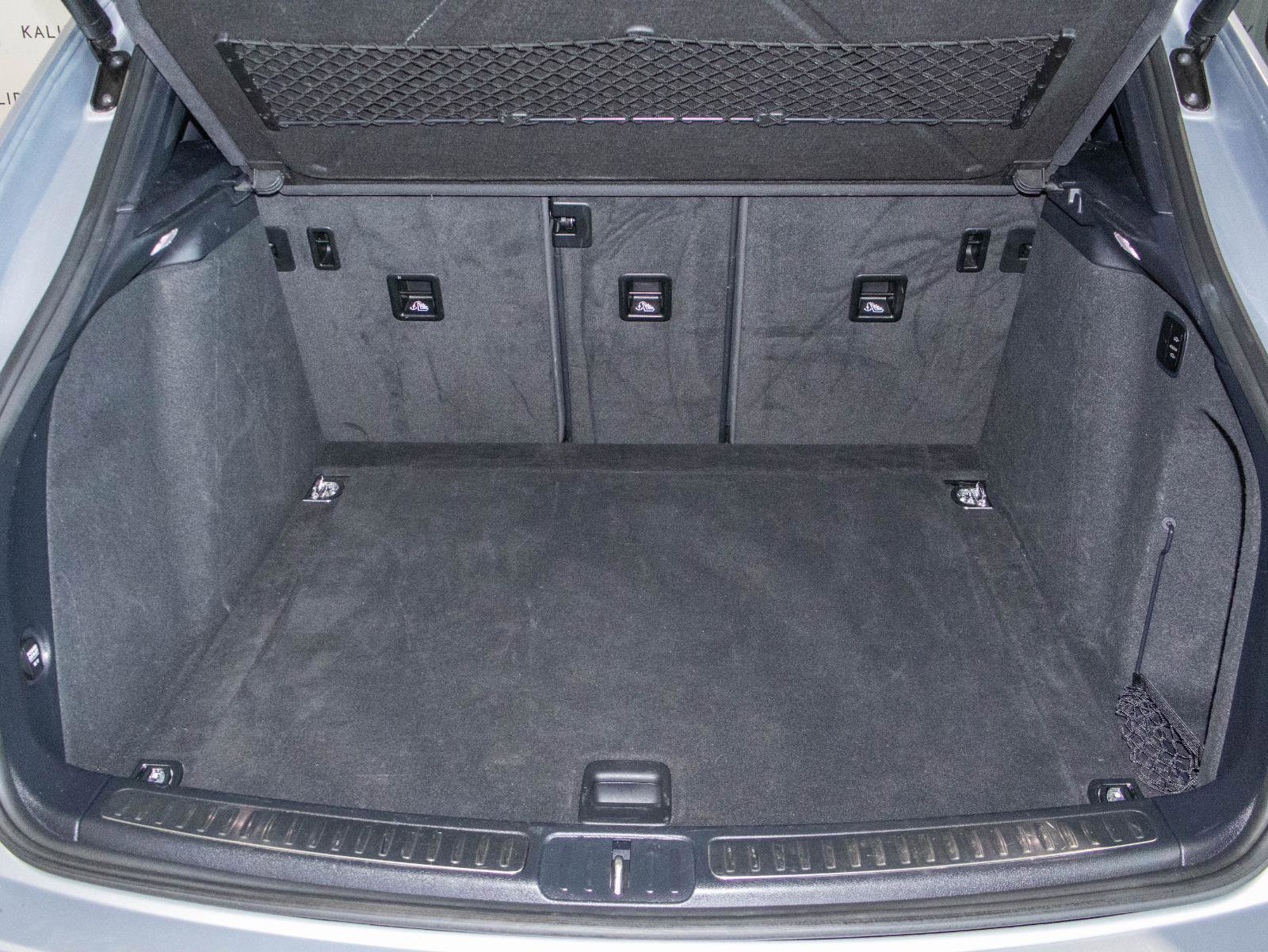 Used 2017 Porsche Macan Turbo image 25