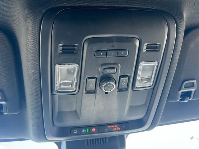 Used 2023 Chevrolet Tahoe LT w/ Luxury Package image 37