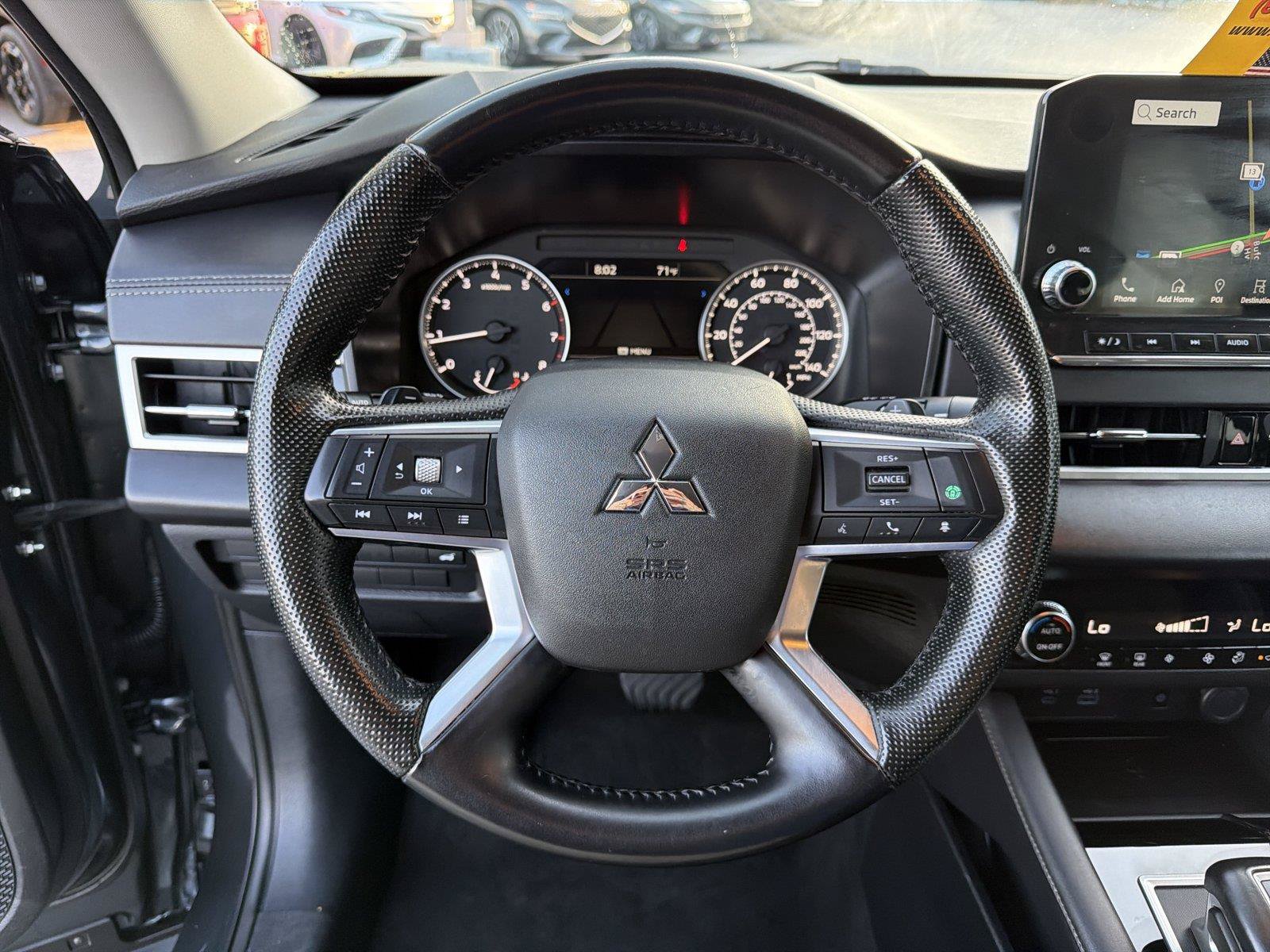 Used 2024 Mitsubishi Outlander SE AWD/4WD image 24