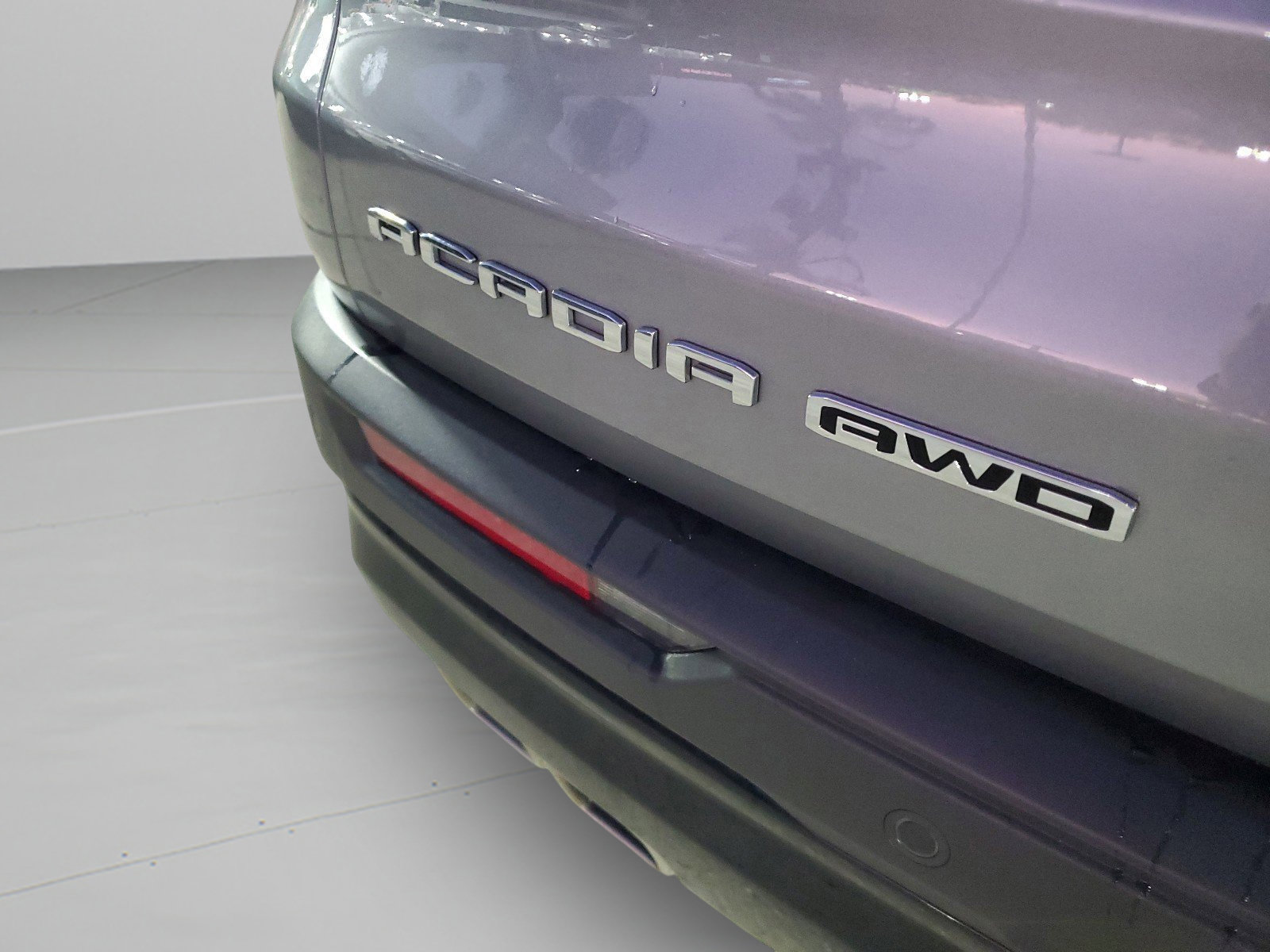 Used 2025 GMC Acadia AT4 image 8