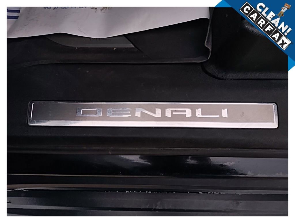 Used 2023 GMC Yukon XL Denali AWD/4WD image 28