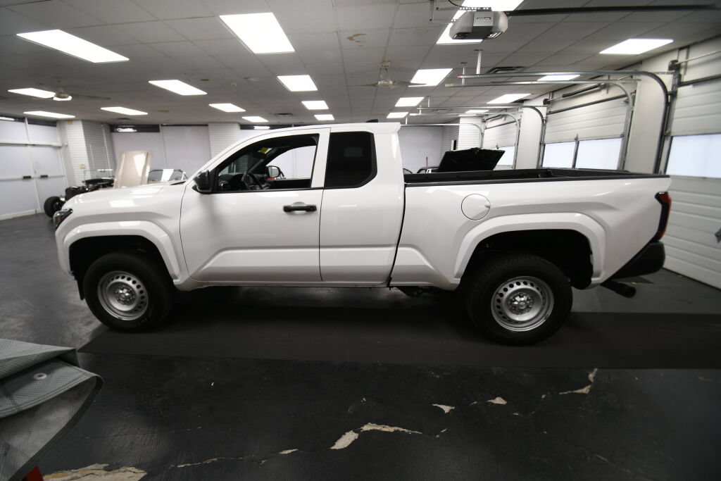 Certified 2024 Toyota Tacoma SR RWD image 4