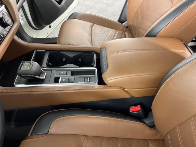 Used 2023 Nissan Pathfinder Platinum w/ Cargo Package image 28