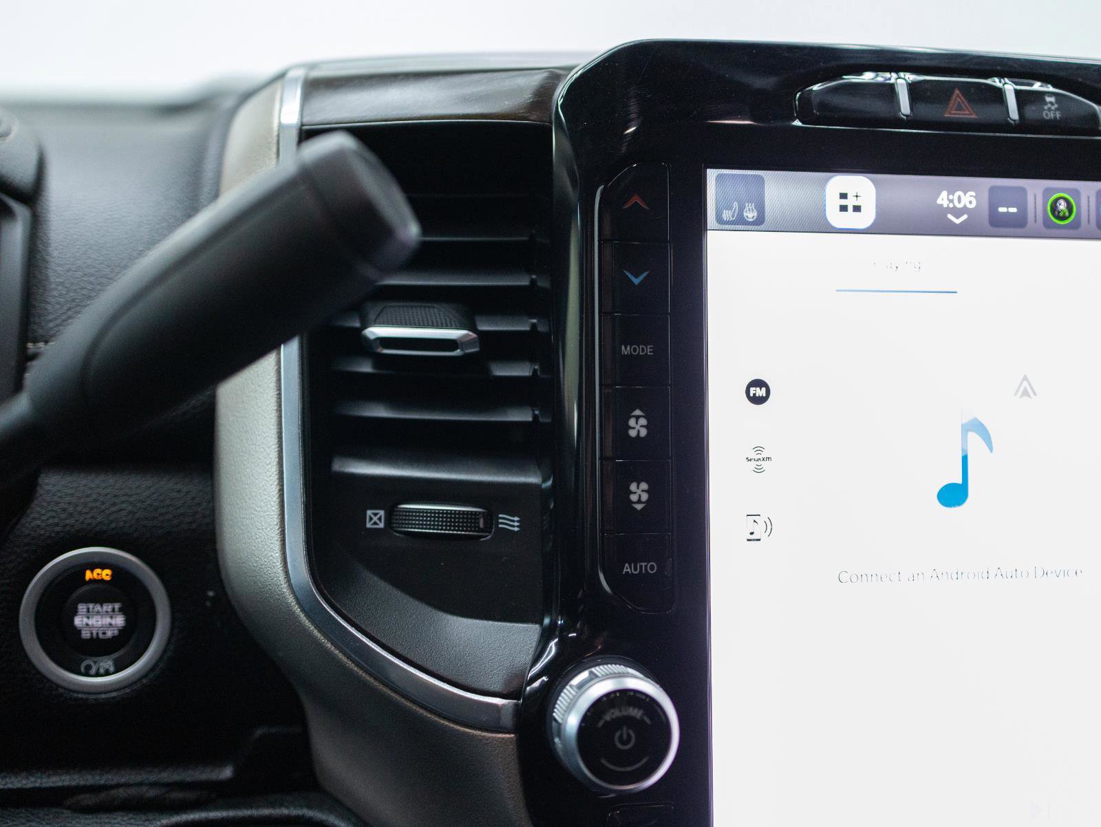 Used 2024 RAM 2500 Laramie image 30