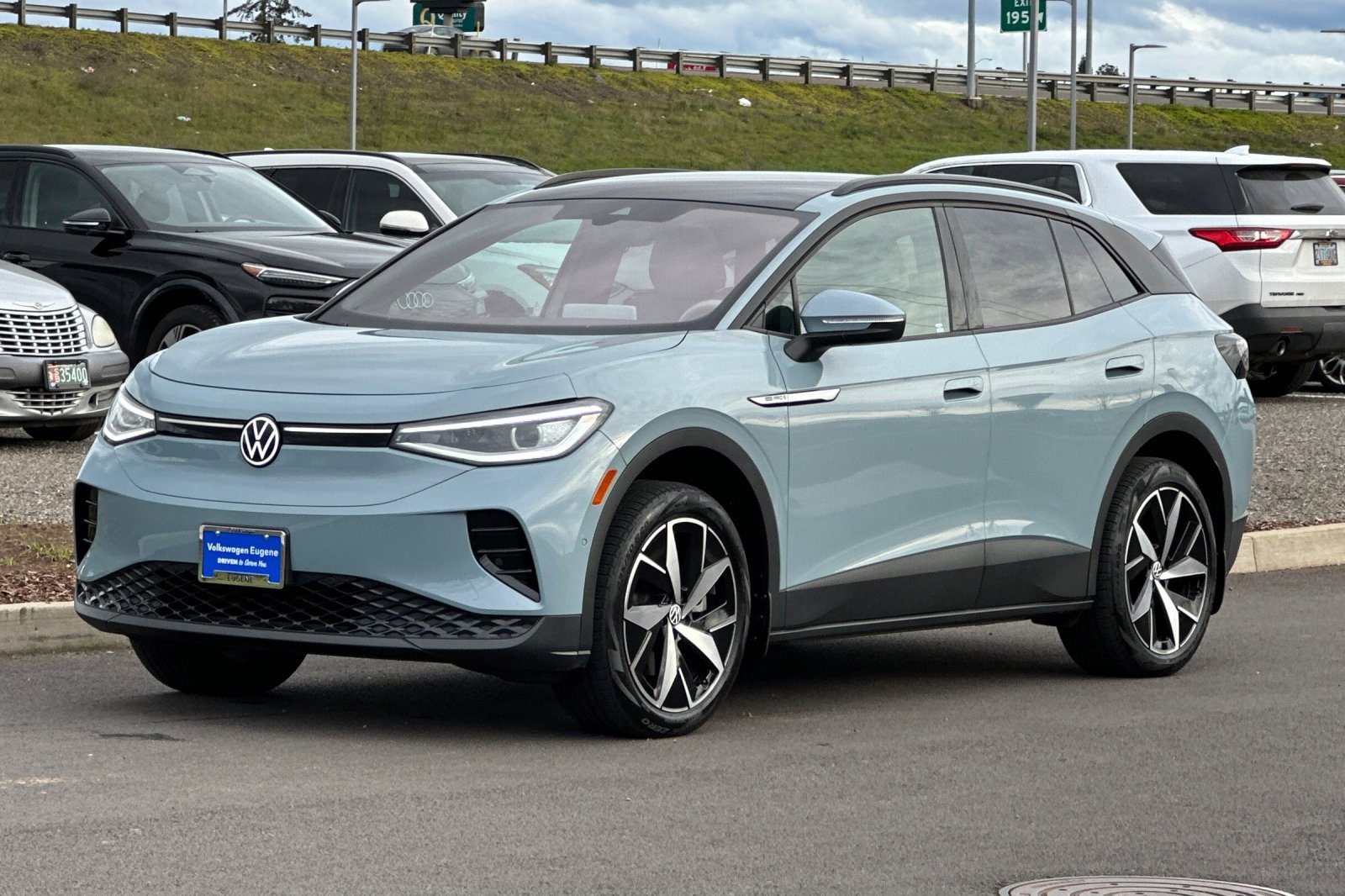 Used 2023 Volkswagen ID.4 Pro S image 7