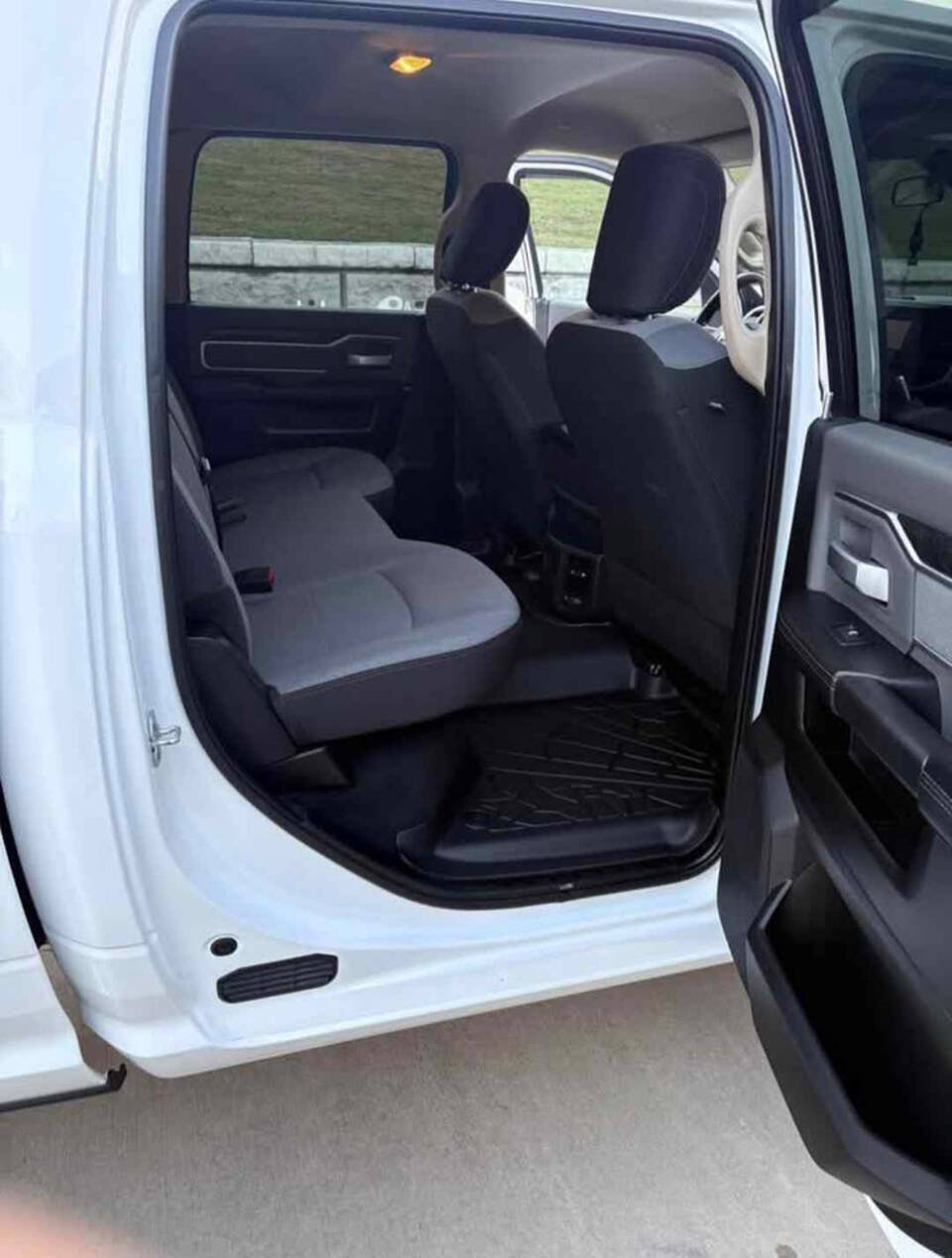 Used 2019 RAM 3500 Big Horn AWD/4WD image 11