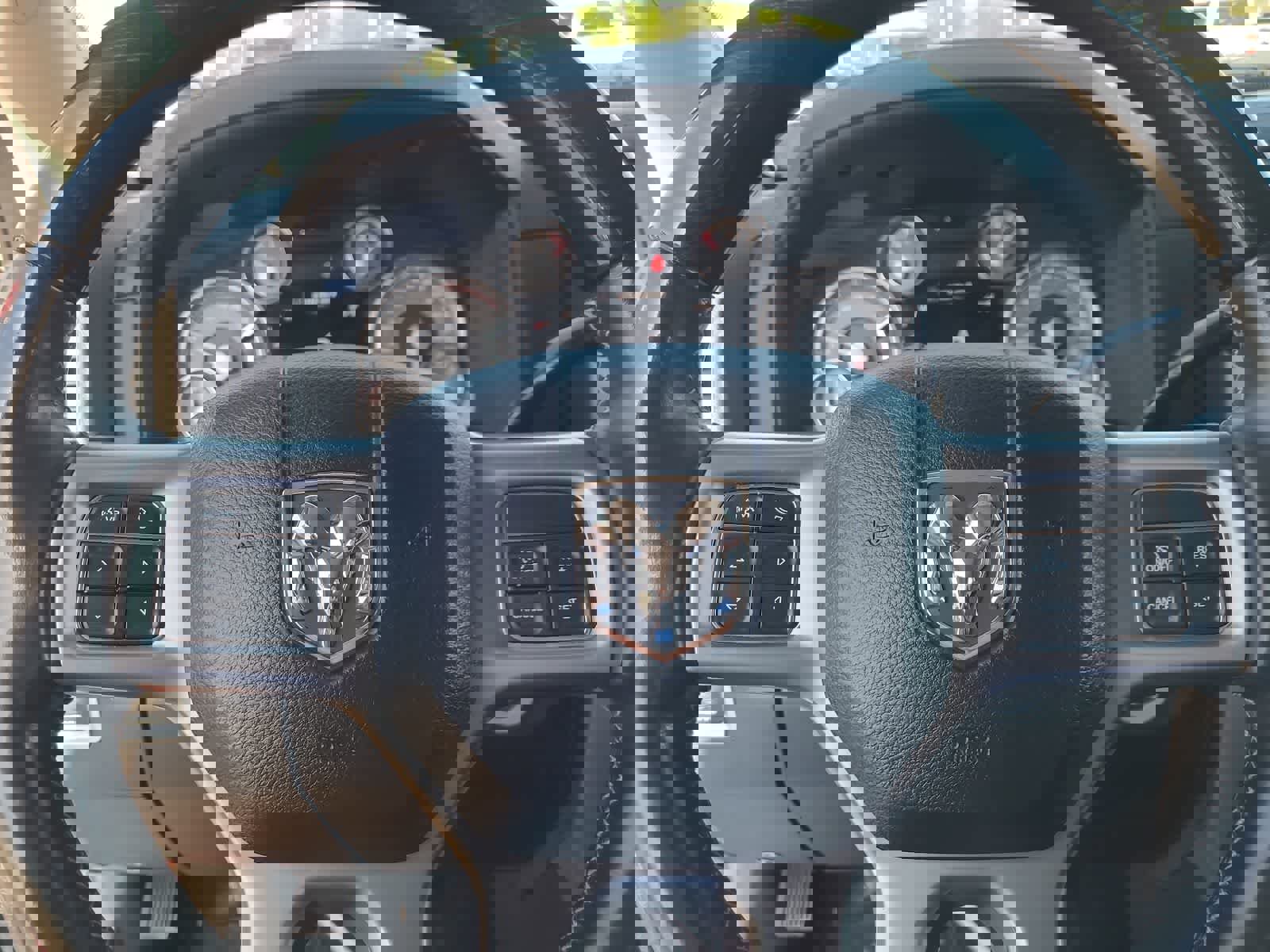 Used 2014 RAM 2500 Limited AWD/4WD image 23