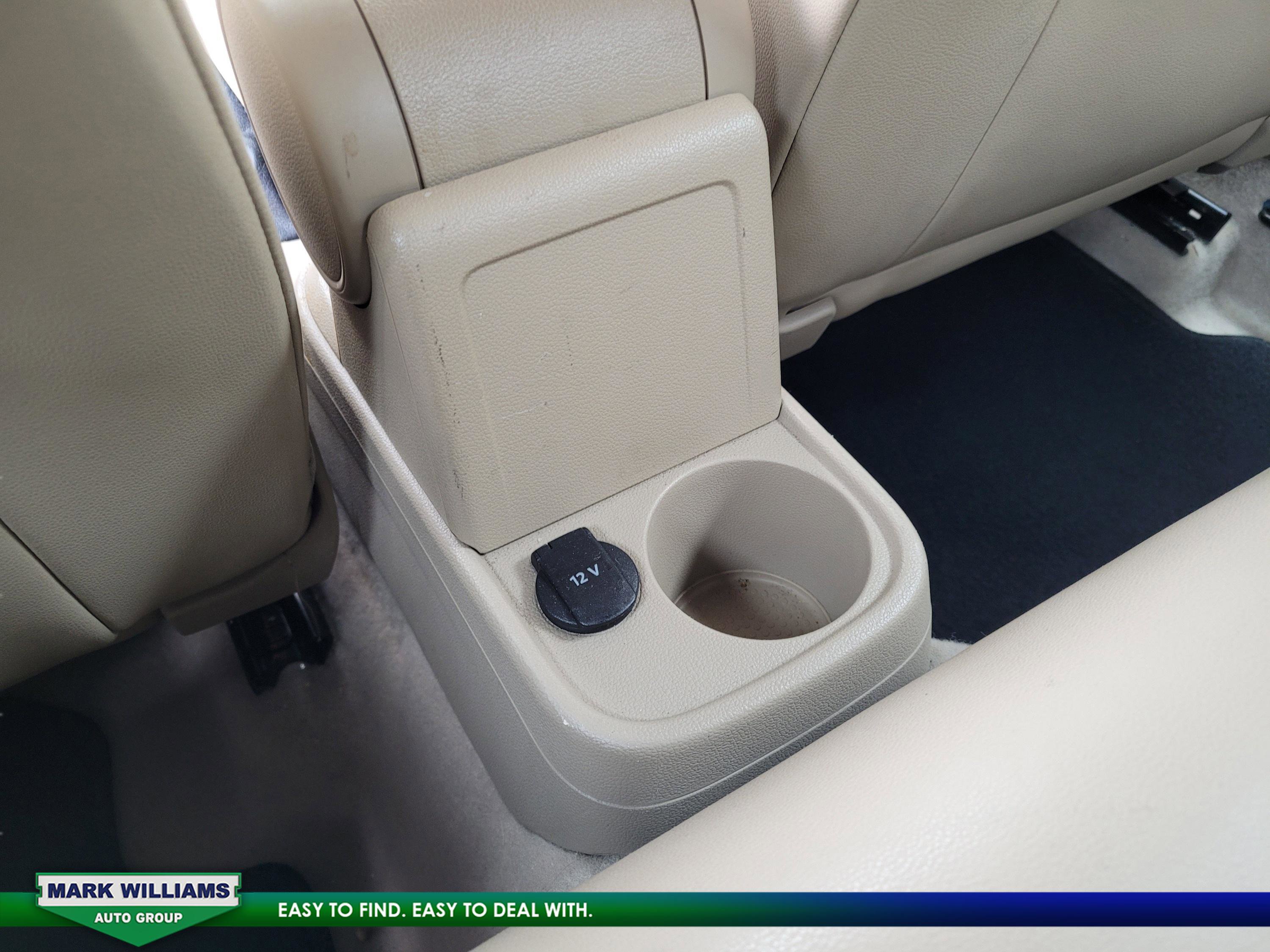 Used 2013 Volkswagen Beetle TDI image 16