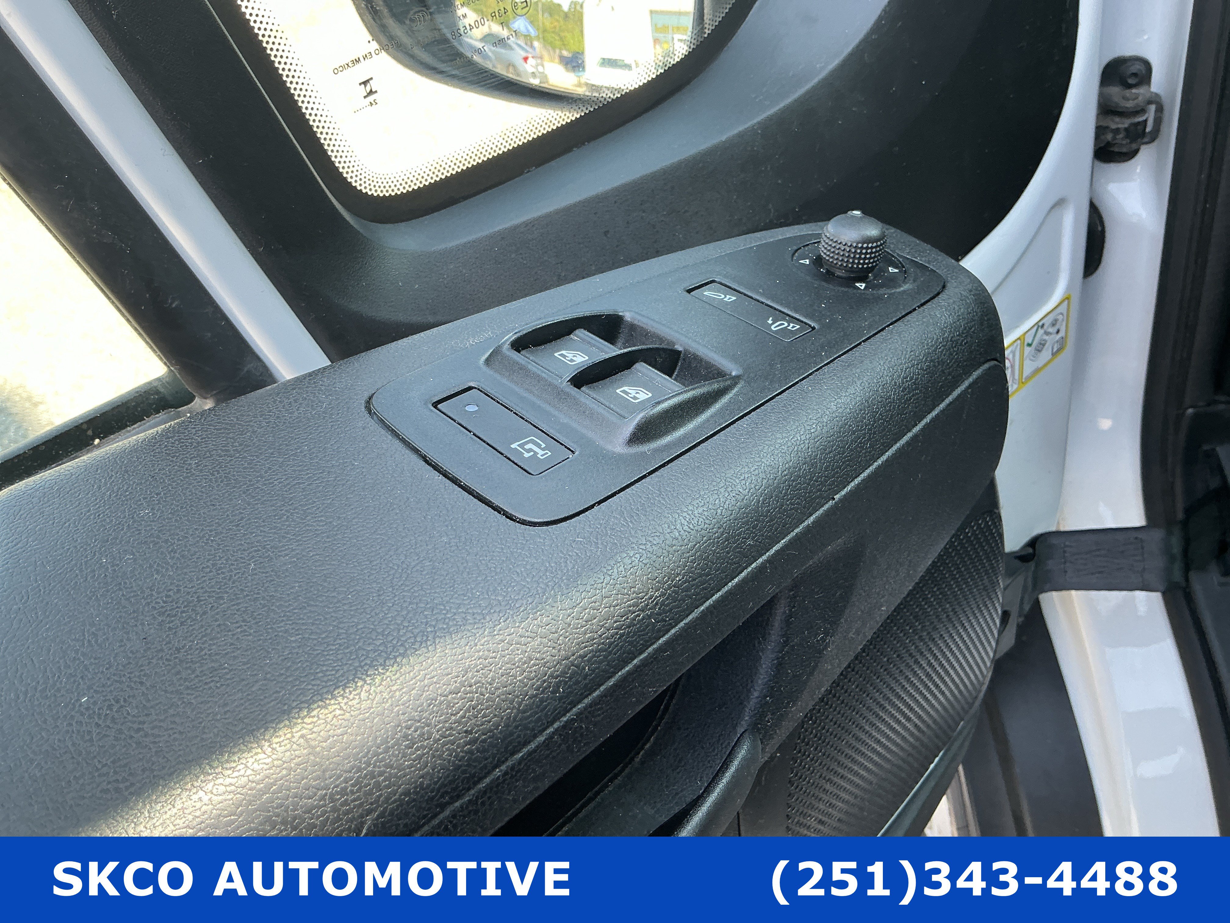 Used 2025 RAM ProMaster 2500 w/ Convenience Group FWD image 22