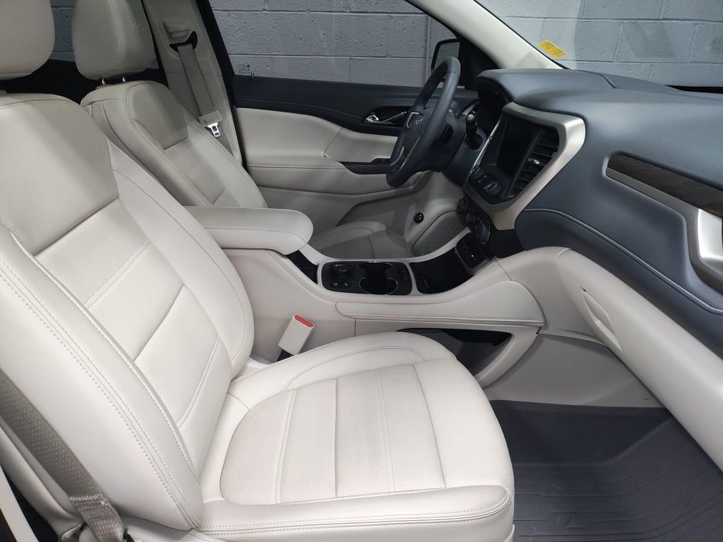 Used 2023 GMC Acadia Denali w/ Denali Ultimate Package image 7