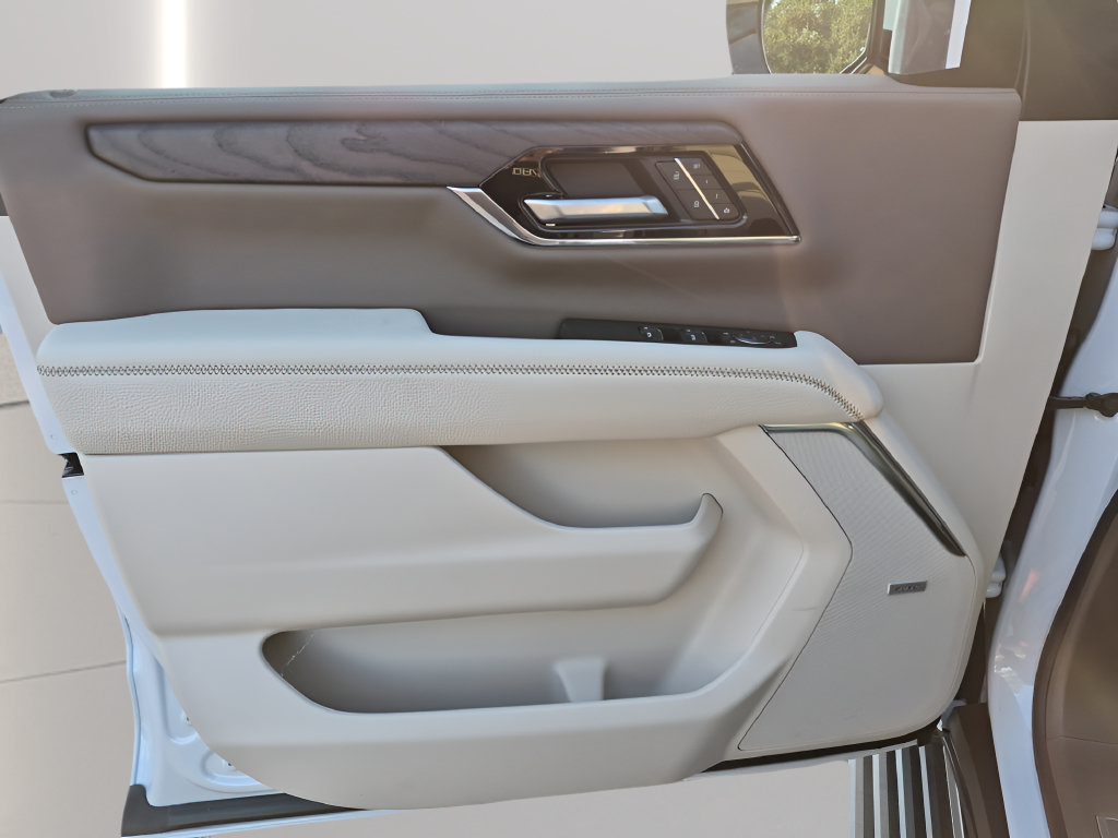 New 2026 GMC Yukon Denali w/ Denali Reserve Package AWD/4WD image 16