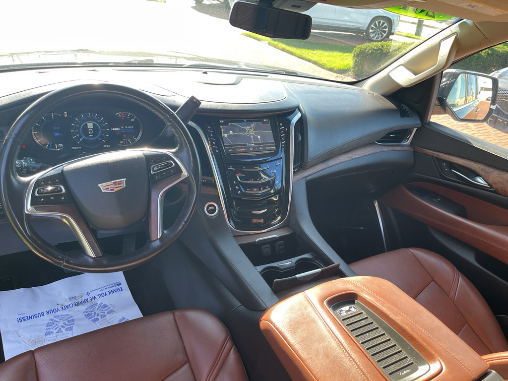 Used 2019 Cadillac Escalade Premium Luxury AWD/4WD image 30