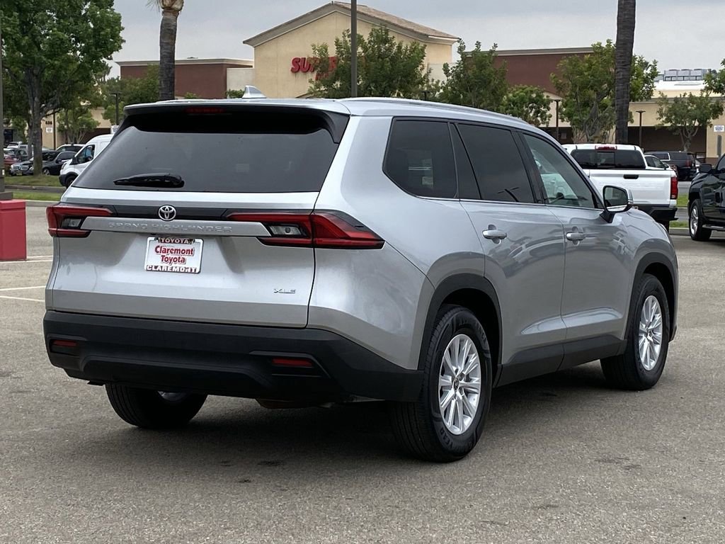 Certified 2025 Toyota Grand Highlander FWD image 41