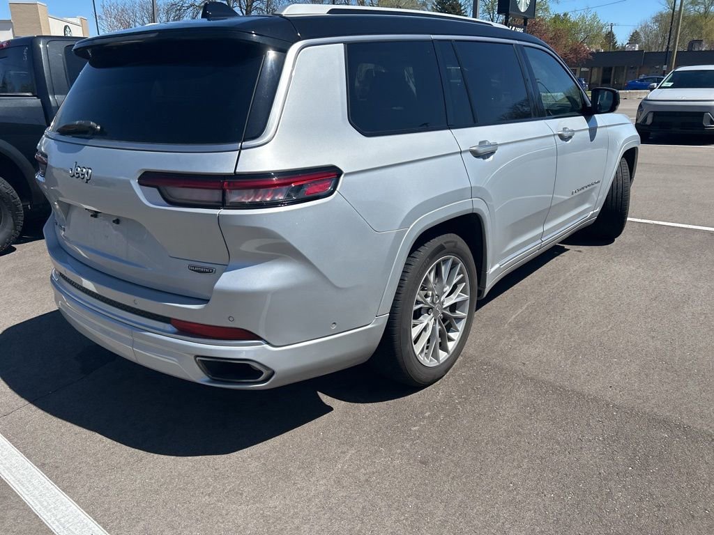 Used 2022 Jeep Grand Cherokee L Summit w/ Luxury Tech Group V AWD/4WD image 4